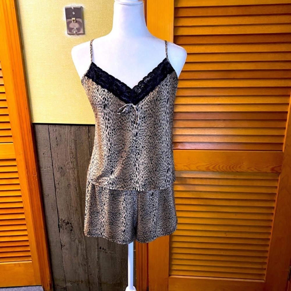 Private property pj set